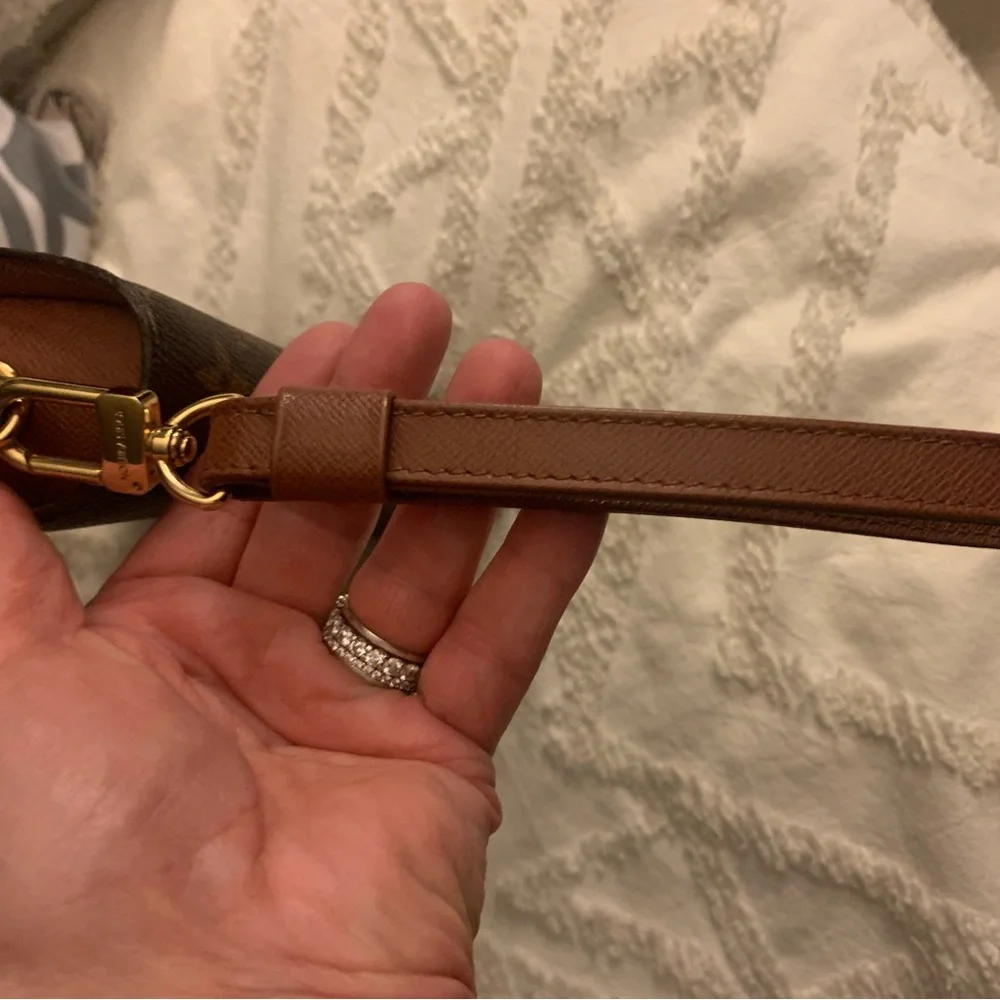 Louis Vuitton Orsay Clutch - Picture 5 of 13